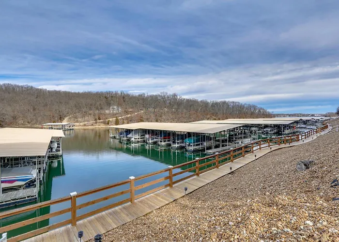 Lakefront Osage Beach Abode W/ Grill & Pool Access