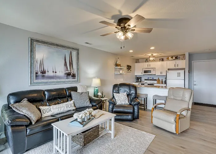 Pool & Lake Access! Sunset-View Gem In Osage Beach