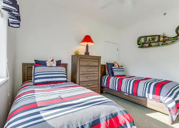 Private Boat Slip: Family-Friendly Lazy Days Condo