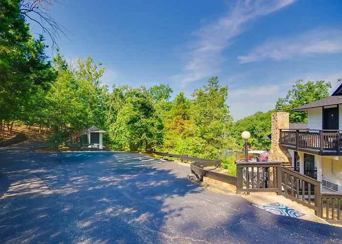 Dock, Boat Slip & View: Lakefront Tan-Tar-A Home!